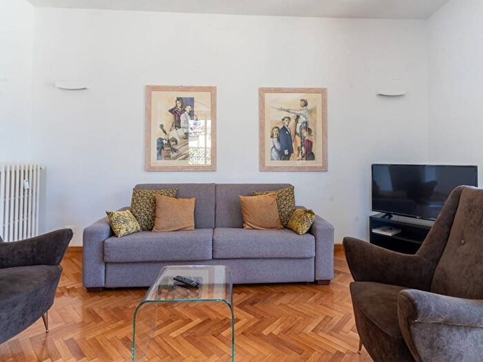Appartamento quadrilocale in affitto in Piazza Mentana, Signoria Uffizi, Firenze