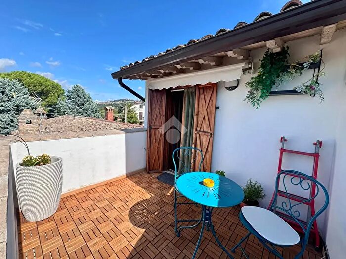 Appartamento bilocale in vendita in Via S Giovanni della Genga, Assisi