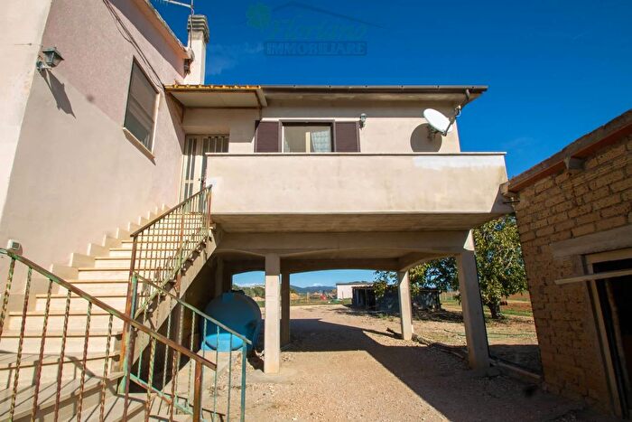 Casa quadrilocale in vendita in Strada Provinciale Pescia Romana, Montalto Di Castro