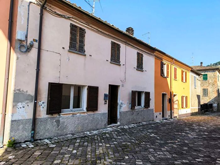 Casa quadrilocale in vendita in Via Roma, Sassocorvaro Auditore