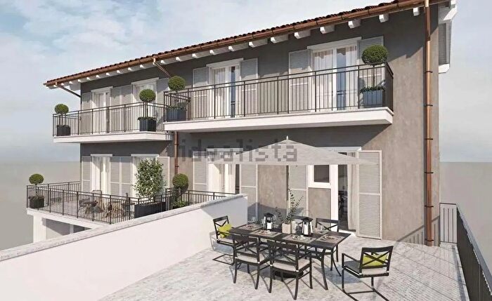 Casa trilocale in vendita in Baveno