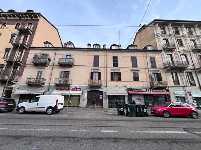 Casa bilocale in vendita in Via Nizza, Torino
