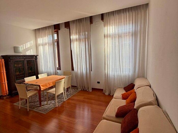 Appartamento bilocale in affitto in Via XX Settembre, Piazze Duomo, Padova