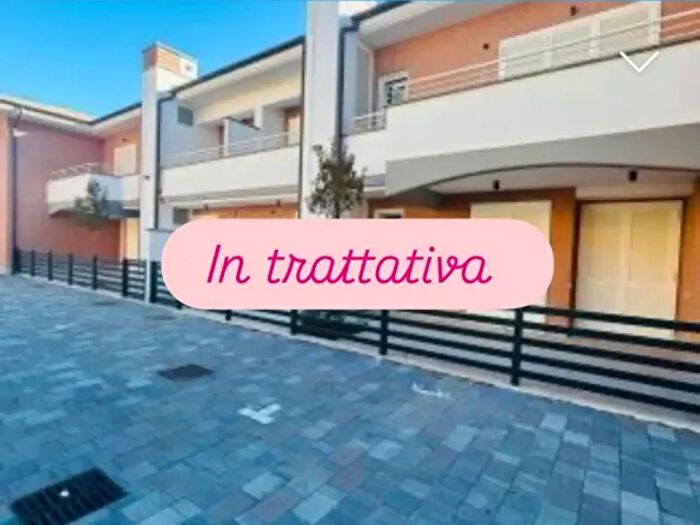 Appartamento quadrilocale in vendita in Viale del Sole, Anzio