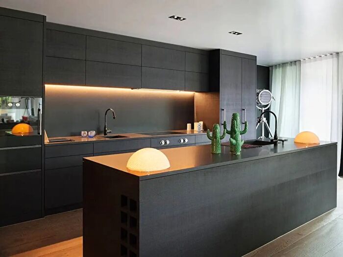 Appartamento con 5 locali in vendita in Via di Padule, Pisa