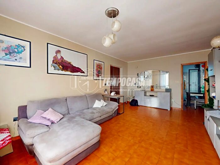 Appartamento quadrilocale in vendita in Via San Lorenzo, Aversa