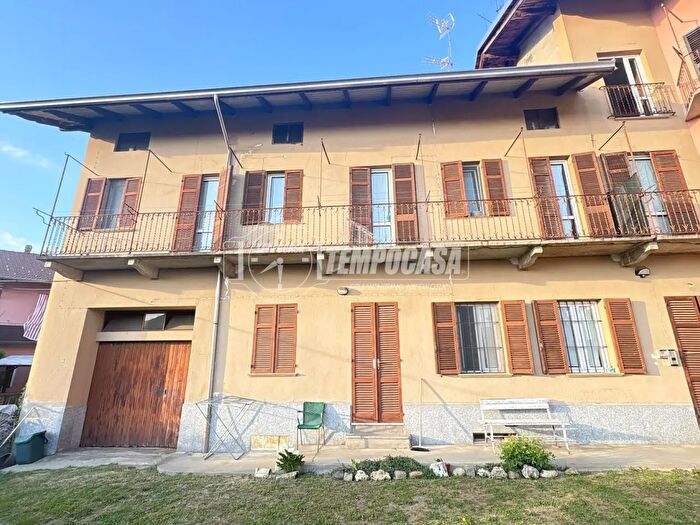 Casa con 5 locali in vendita in Via dei Partigiani, Cossato