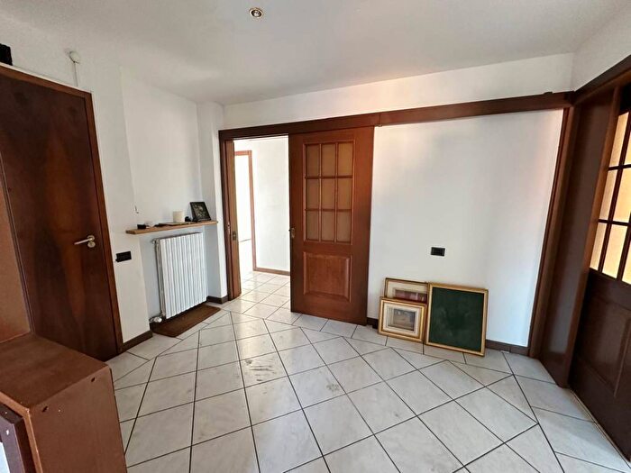 Appartamento con 6 locali in affitto in Corso Europa, Centro, Calolziocorte