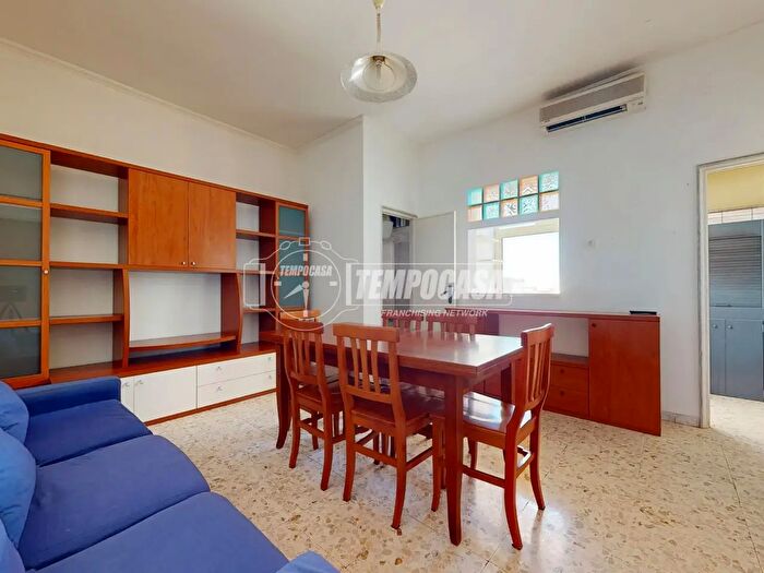 Casa trilocale in vendita in Via Tripoli, Conversano