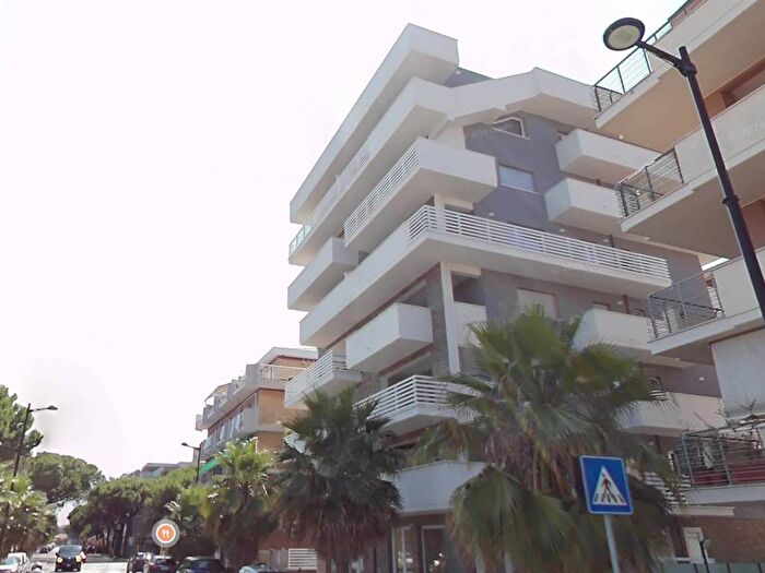 Casa trilocale in affitto in Viale Vittorio Pepe, Stadio Lungomare Colombo, Pescara