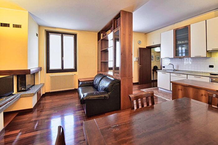 Appartamento bilocale in vendita in Via Trento Trieste, BovisioMasciago