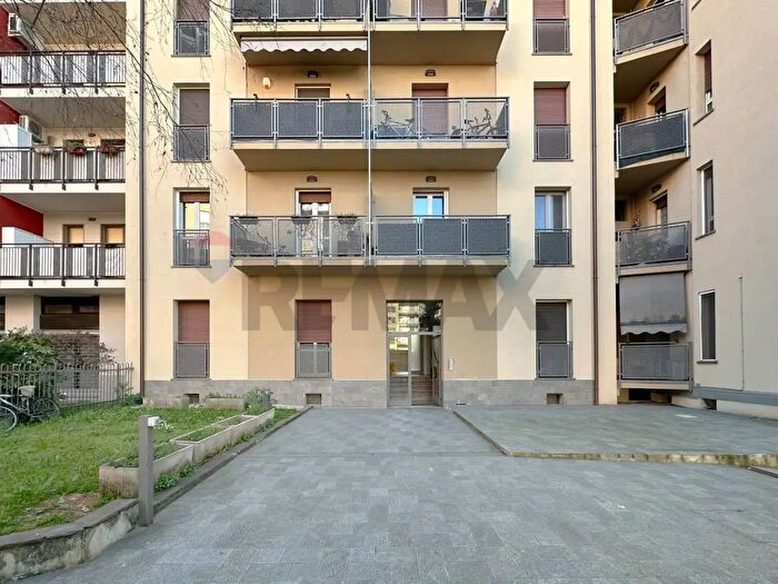 Appartamento bilocale in vendita in Francesco Baracca, San Giuliano Milanese