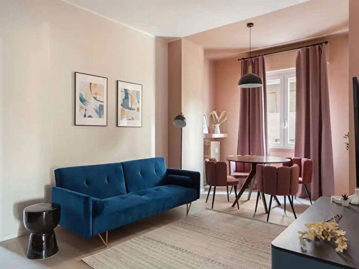 Appartamento trilocale in affitto in Corso Sempione, Paolo Sarpi, Milano