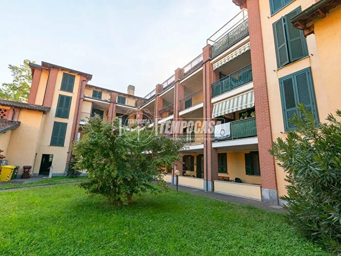 Appartamento trilocale in vendita in Via Bassette, Spino D'Adda