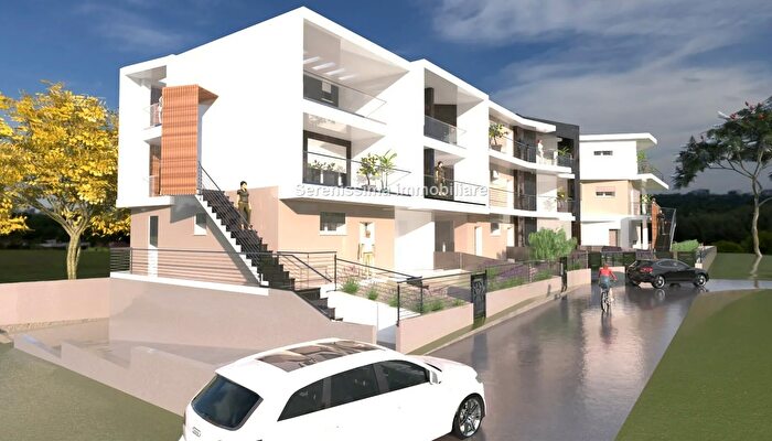 Appartamento con 5 locali in vendita in Montelabbate