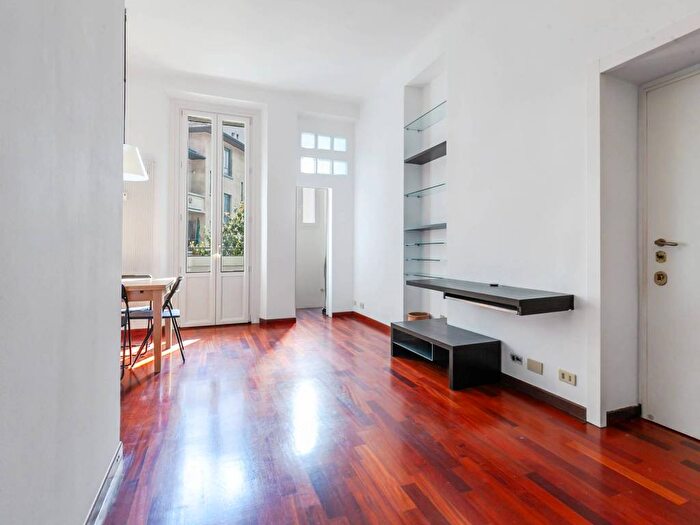 Appartamento trilocale in affitto in Via Luigi Vanvitelli, Città Studi, Milano