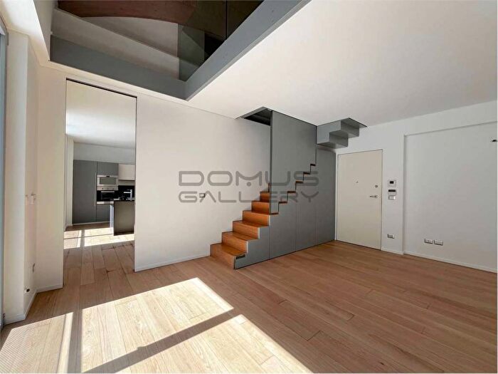 Appartamento con 5 locali in affitto in CSO MONCALIERI, Gran Madre Crimea, Torino