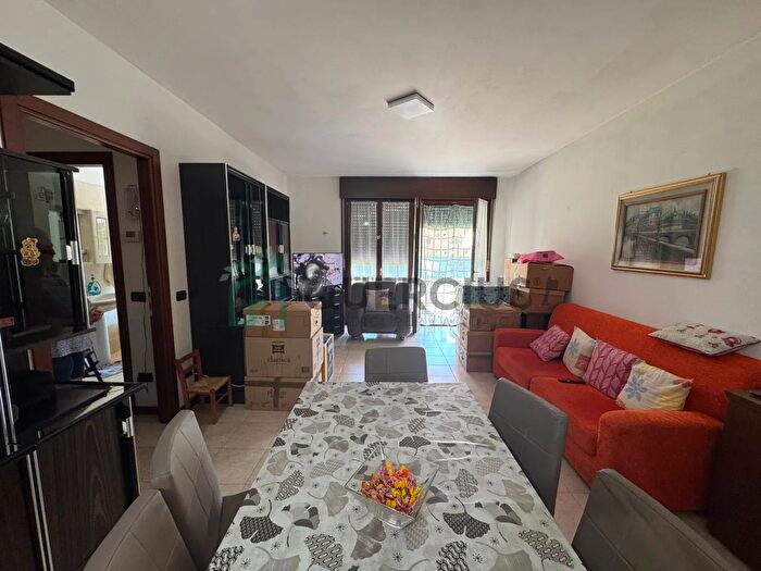 Appartamento bilocale in vendita in Via Venezia, Colognola Ai Colli