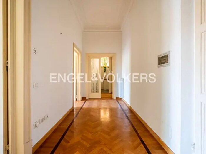 Appartamento quadrilocale in affitto in Viale Giovanni Milton, Firenze
