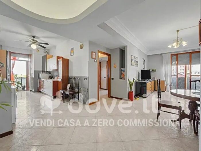 Appartamento trilocale in vendita in Via Fratelli Codecasa, San Giuliano Milanese