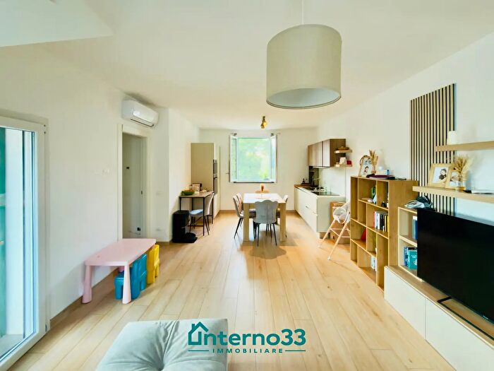 Appartamento con 5 locali in vendita in Via Carso, Santo Stefano Di Magra