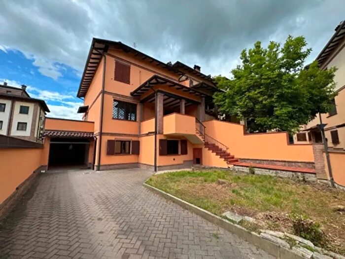 Casa con 6 locali in vendita in Via Sinistra Guerro a, Castelvetro Di Modena