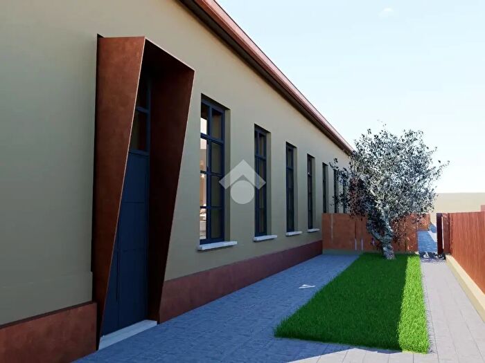 Casa quadrilocale in vendita in Via delle Ferriere, Caserta