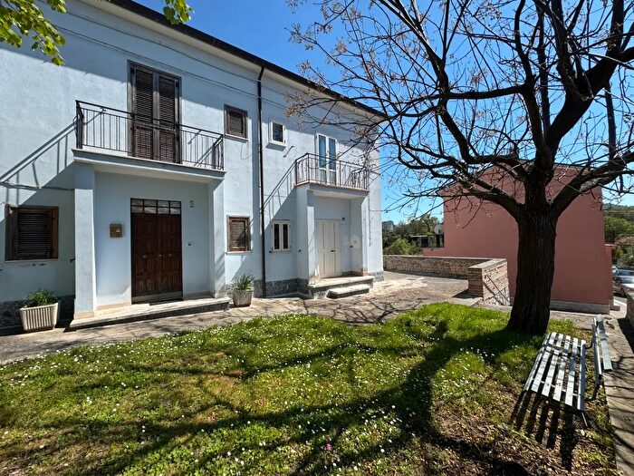 Casa con 6 locali in vendita in Gessopalena