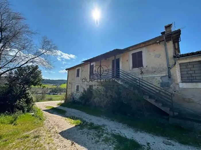 Casa con 5 locali in vendita in Località Terzo La Pieve, Spoleto