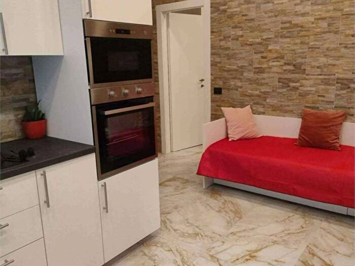 Appartamento bilocale in affitto in via roma, Centro, Carrara