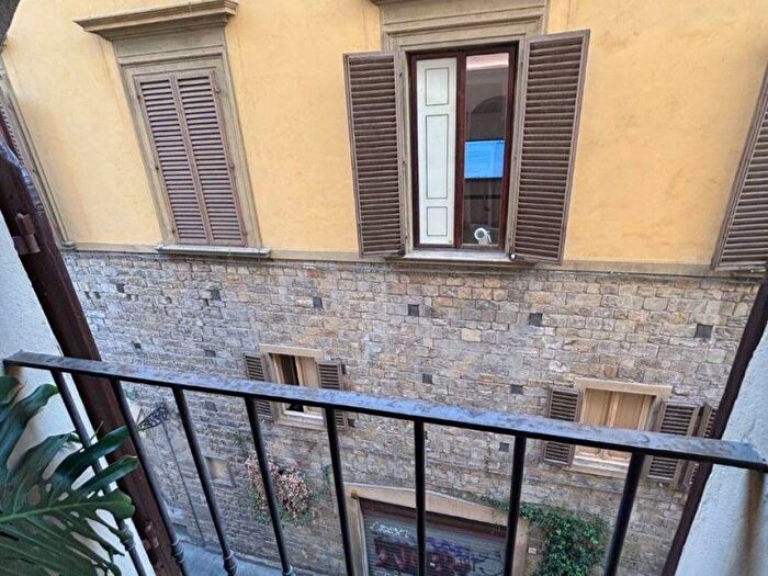 Appartamento monolocale in affitto in Piazza dei Peruzzi, Signoria Uffizi, Firenze