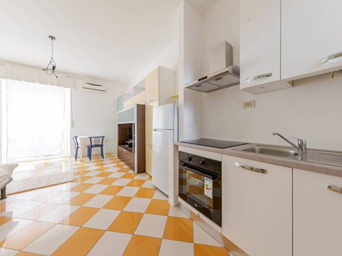 Appartamento monolocale in affitto in Via Giuseppe Ripamonti, Vigentino Fatima, Milano