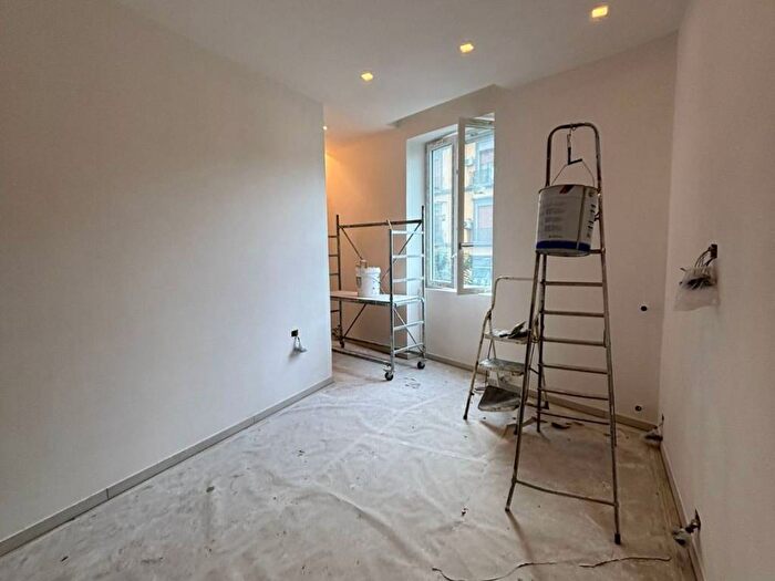 Appartamento trilocale in affitto in Corso Secondigliano, Secondigliano, Napoli