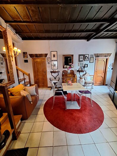 Appartamento con 7 locali in vendita in Piazza delle Carretta, Morlupo