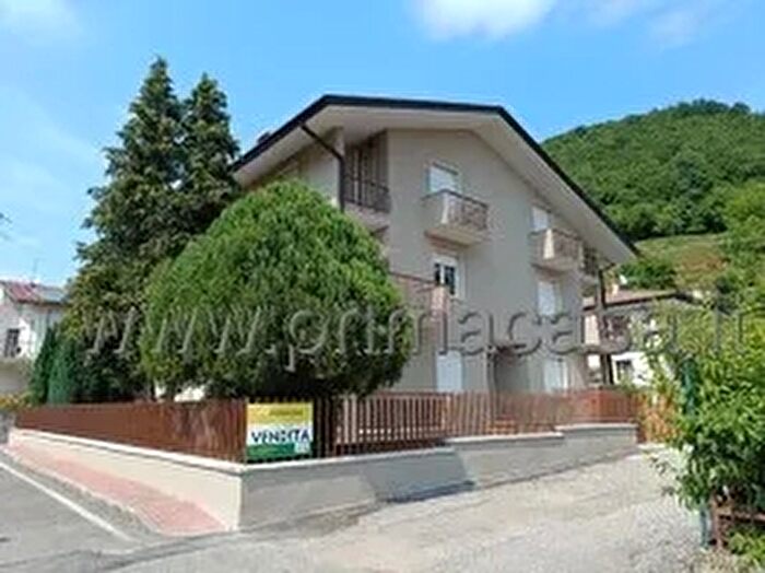 Appartamento con 6 locali in vendita in Via Guglielmo Marconi, Badia Calavena