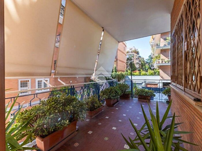 Appartamento con 5 locali in vendita in Via vincenzo tizzani, Colli Portuensi Casaletto, Roma