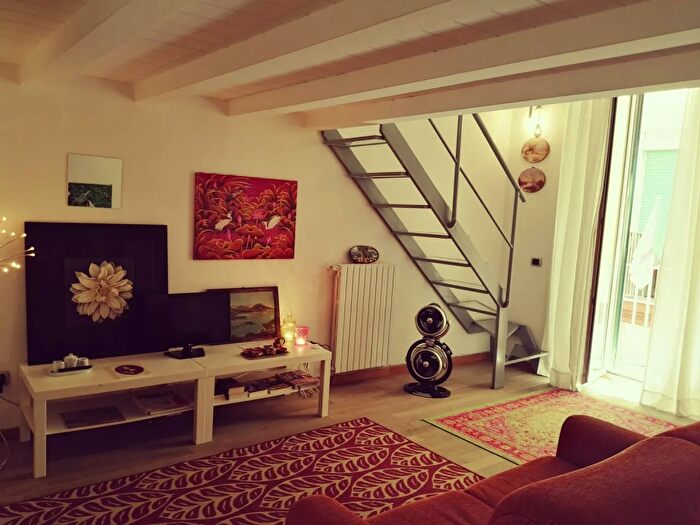 Appartamento bilocale in affitto in Vico Tiratoio, Napoli