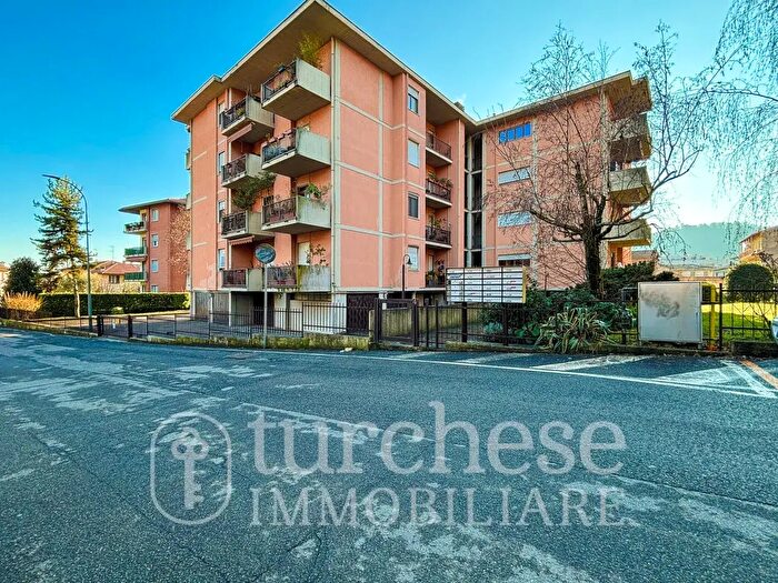 Appartamento trilocale in vendita in Via Giacomo Matteotti, Ponteranica