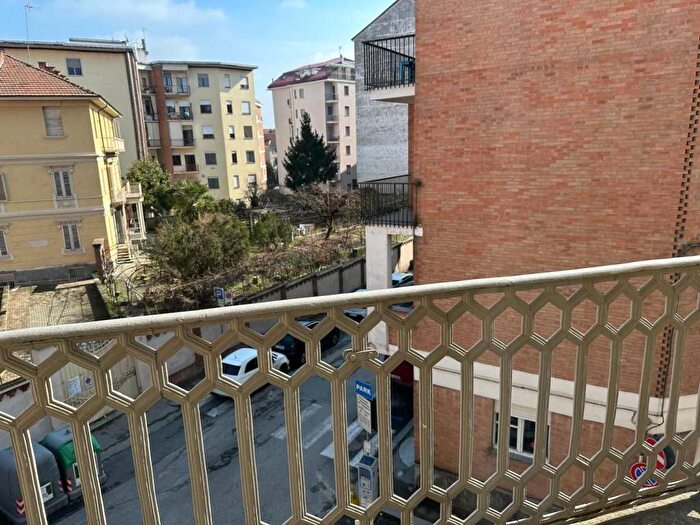 Appartamento con 5 locali in affitto in VIA MORELLI, Centro Storico, Asti