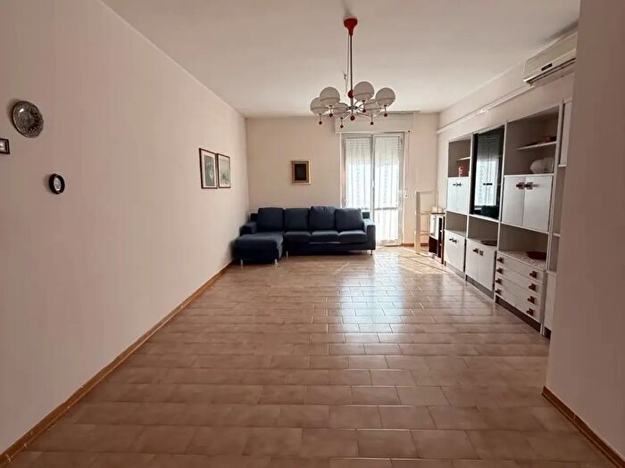 Appartamento trilocale in vendita in Viale della Resistenza, Senigallia