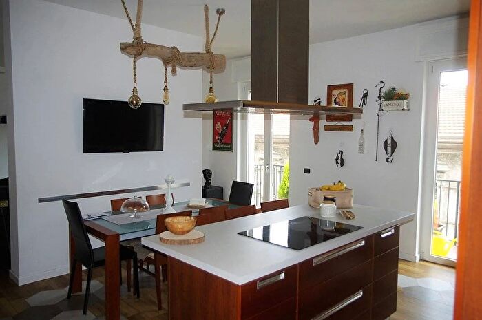 Appartamento quadrilocale in vendita in Zona Centro Gallarate, Gallarate