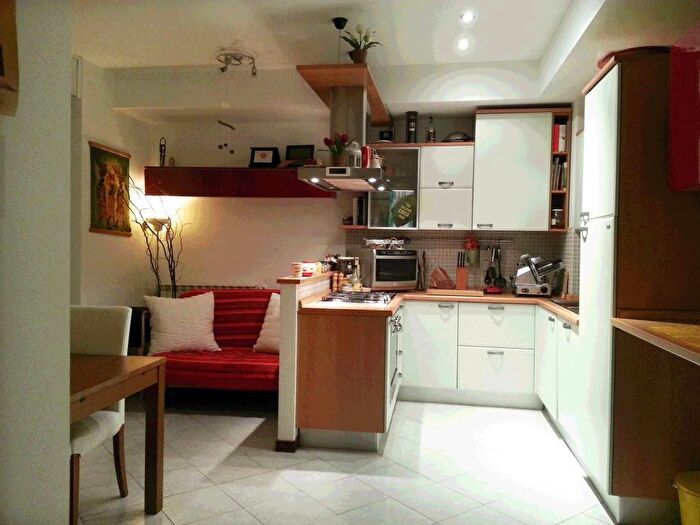 Appartamento bilocale in affitto in Via Roma, Gironico Al Piano, Colverde