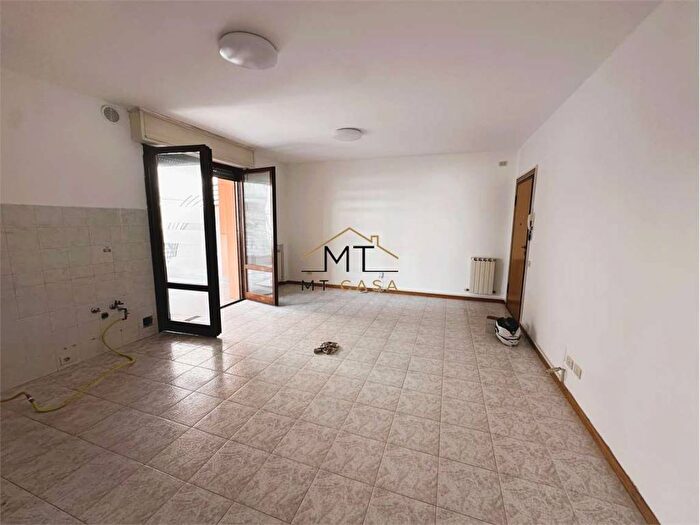 Appartamento trilocale in affitto in Tombaccia, Pesaro