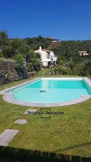 Casa con 8 locali in vendita in Santa Margherita Ligure