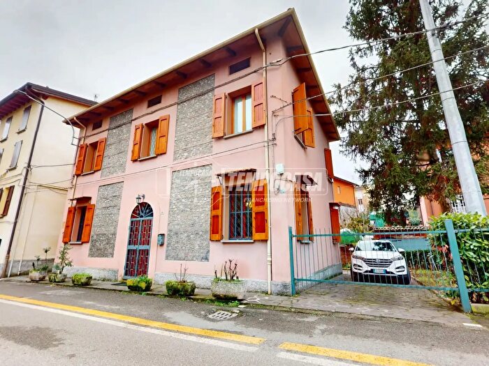 Casa con 5 locali in vendita in Via Gesso, Zola Predosa