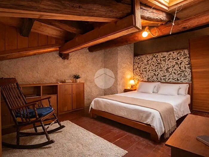 Casa con 5 locali in vendita in Via Mercato, Cedegolo