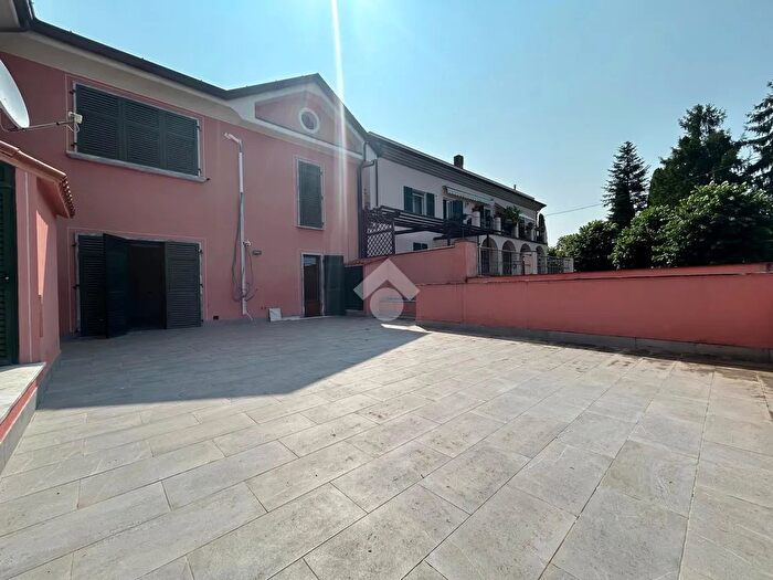 Casa con 7 locali in vendita in Via Falcinello, Sarzana