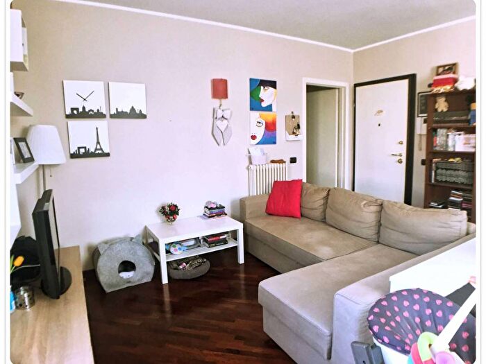 Appartamento trilocale in affitto in VIALE CARDUCCI, Musicisti, Carpi