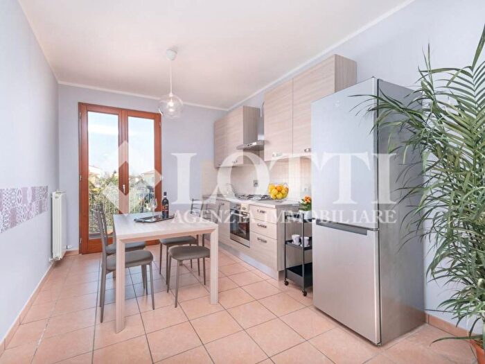 Appartamento trilocale in affitto in Via Palladio, Bientina