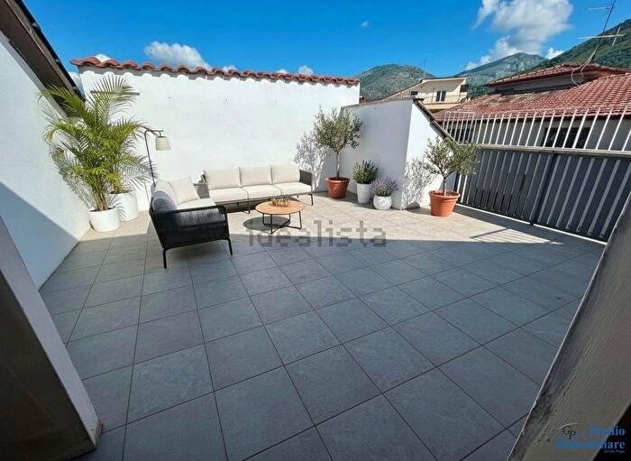 Appartamento quadrilocale in vendita in Via dei Latini, Fondi